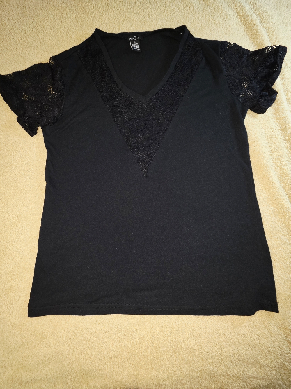 Rue21 Black Lace V-Neck Short Sleeve Top